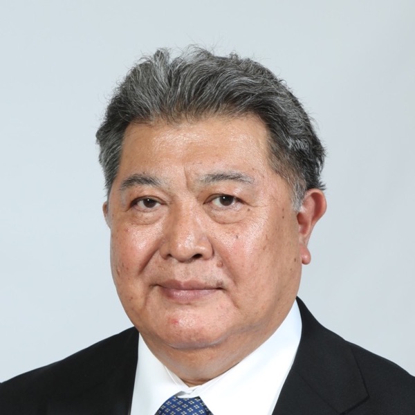 小方俊也の顔写真